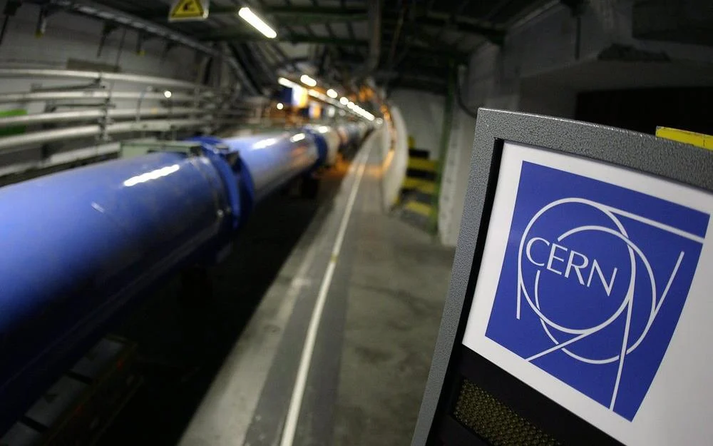 Tο CERN έβγαλε από την πρίζα το Μεγάλο Επιταχυντή Αδρονίων