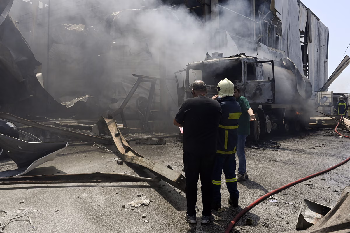 ΠΑΣΟΚ για έκρηξη στην Κόρινθο: Η εργασία δεν μπορεί να σημαίνει ανασφάλεια και θάνατο