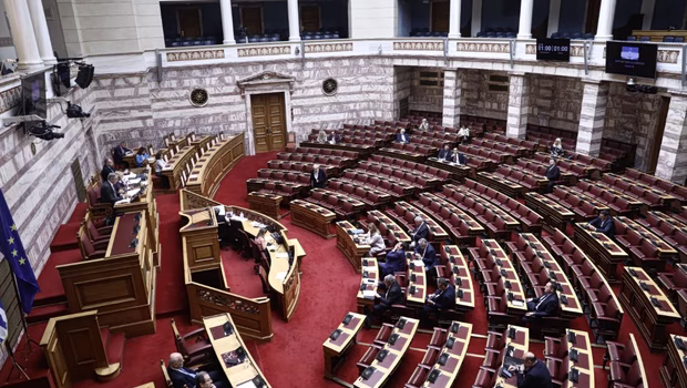 Ακρότητες Καραγκούνη στη Βουλή: «Όταν λέτε οι βουλευτές της ΝΔ είναι δολοφόνοι, οπλίζετε το χέρι των δολοφόνων»