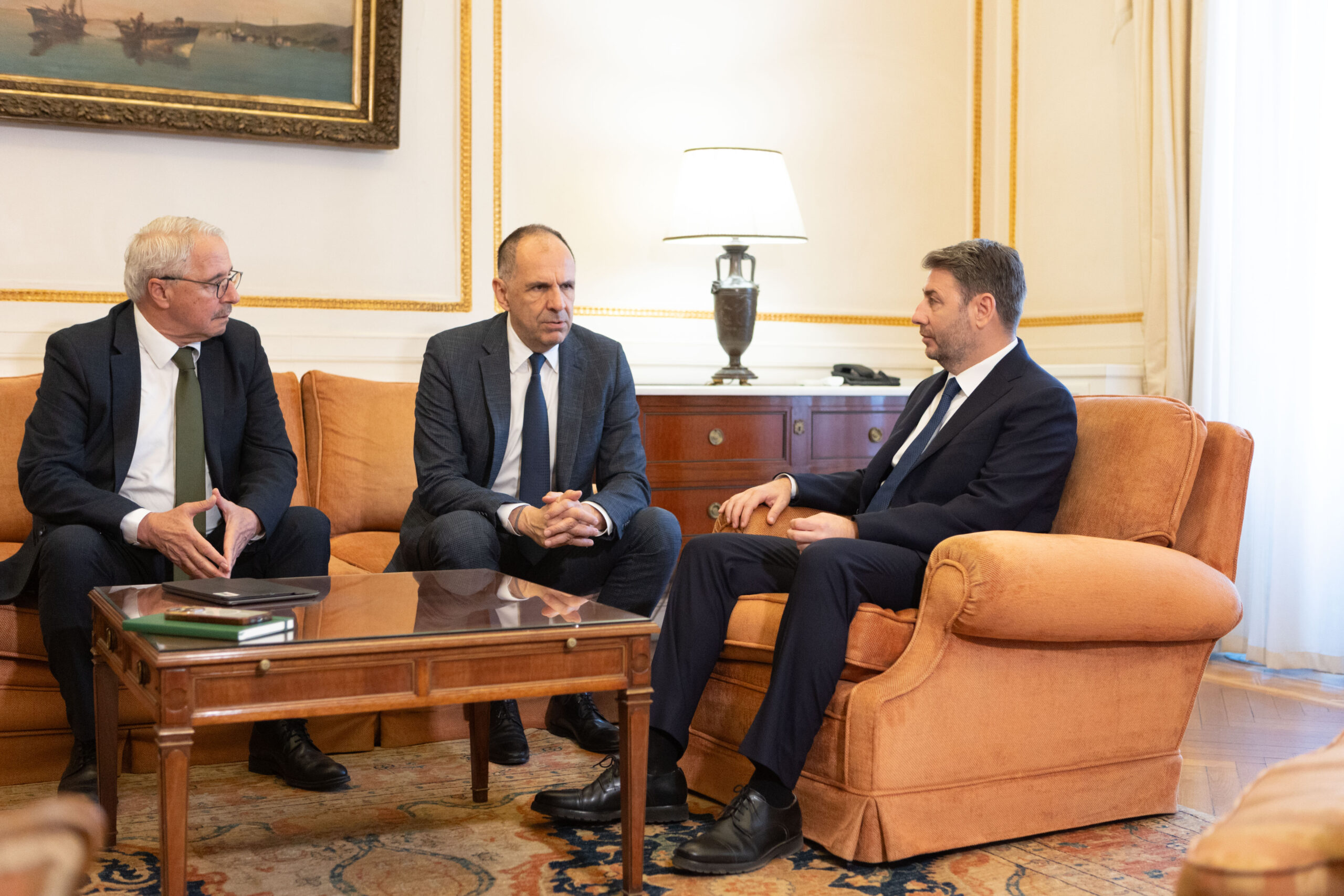 Ανδρουλάκης: Ο εκάστοτε ένοικος του Μαξίμου οφείλει να υπερασπίζεται τα κυριαρχικά μας δικαιώματα - Συναντήσεις με Γεραπετρίτη και Δένδια