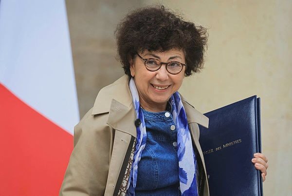 Παραιτήθηκε η υπουργός Περιβάλλοντος της Γαλλίας μετά την έγκριση αγροτικού νομοσχεδίου για κατ’εξαίρεση παρασιτοκτόνα