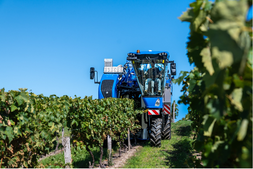Η New Holland δημιουργεί ένα ρεκόρ στην απόδοση της συγκομιδής σταφυλιών