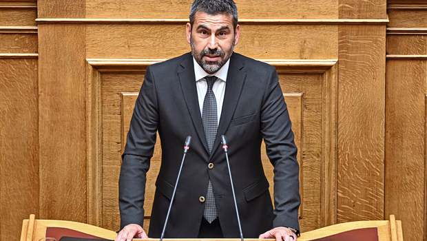 «Δεν θα έπρεπε να είναι στο ΠΑΣΟΚ βουλευτές που εκλέχθηκαν με τον ΣΥΡΙΖΑ» - Η δήλωση Νικολαΐδη και η διόρθωση