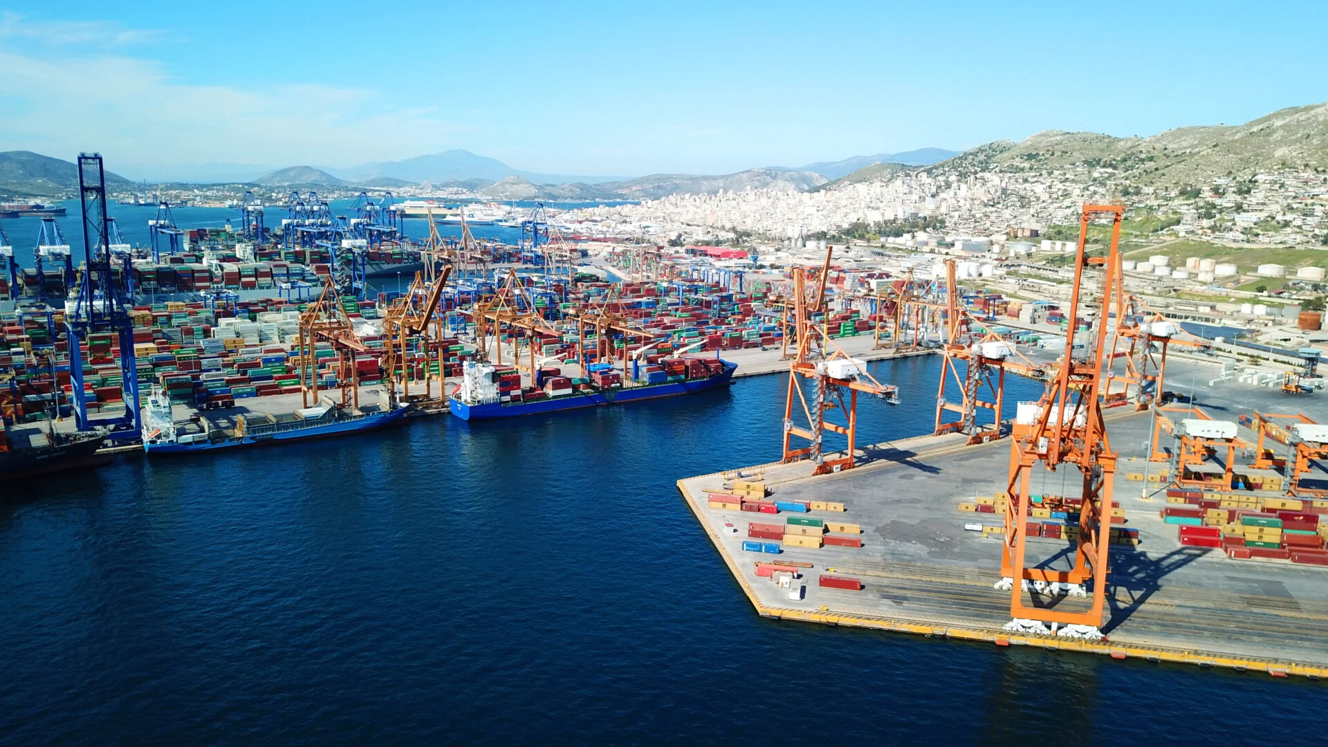 Piraeus container traffic remains resilient despite Red Sea shipping disruptions
