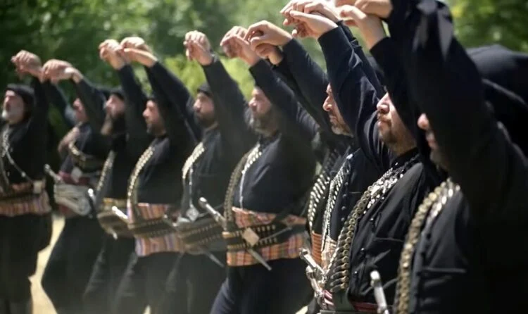 Η ποντιακή ψυχή απαντά στα κακοστημένα θέατρα της Κωνσταντινούπολης