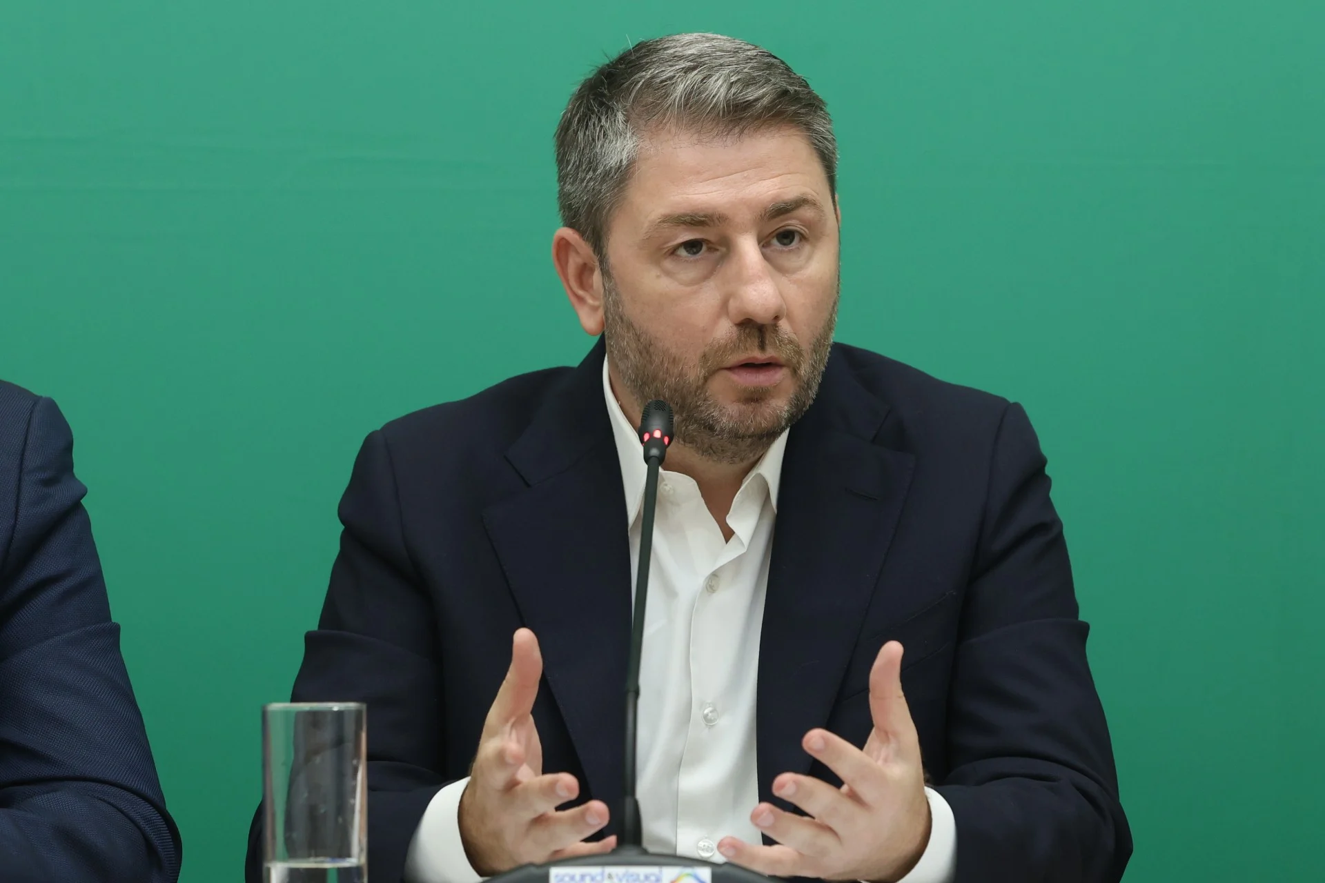 «Η ανάπτυξη είναι εφήμερη γιατί βασίζεται σε ευρωπαϊκά κονδύλια είτε στο ξεπούλημα της ακίνητης περιουσίας»