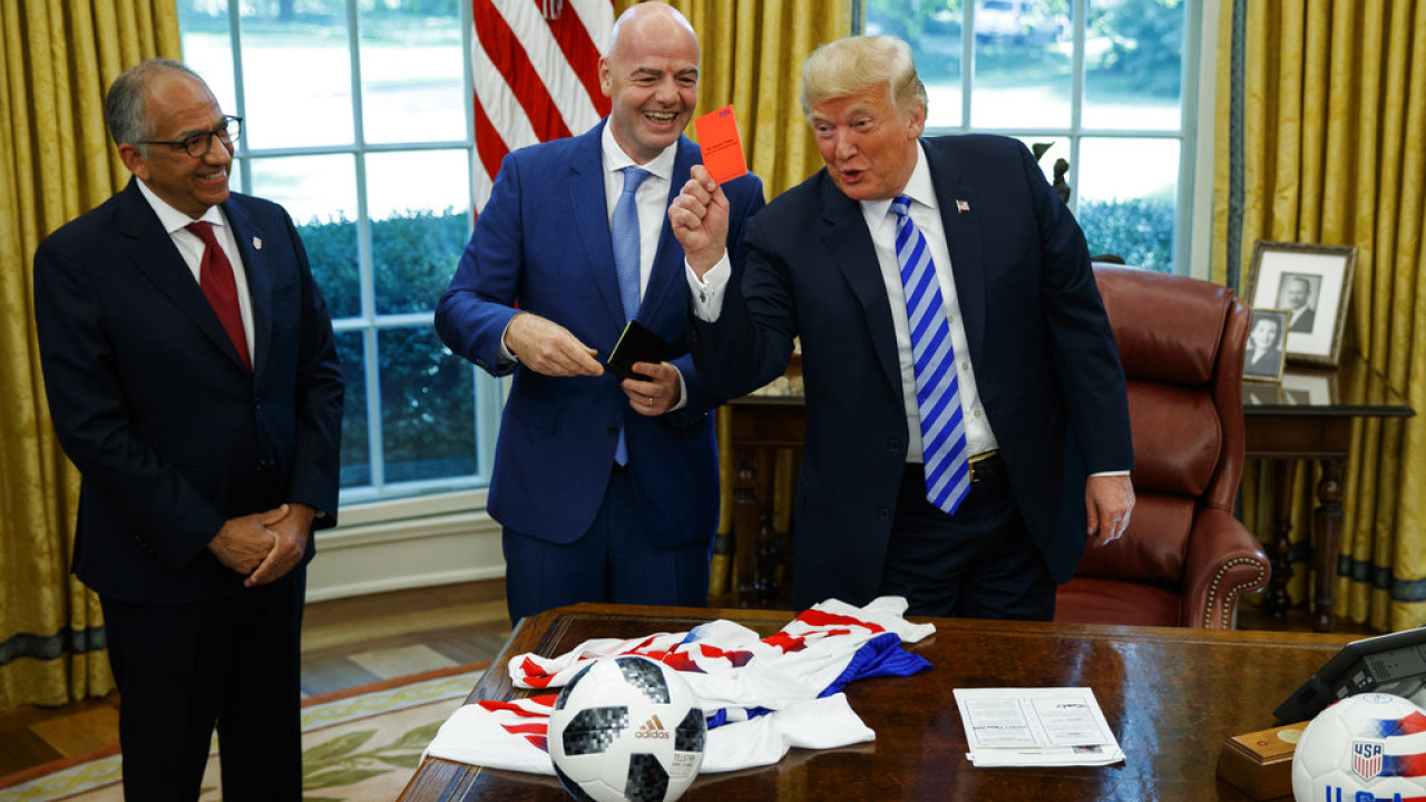 Μουντιάλ 2026: Θύελλα αντιδράσεων μετά την απόφαση της FIFA να αναστείλει την τιμωρία του Μπάλογκαν λόγω Τραμπ