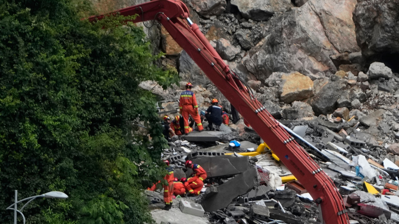 Κίνα: Επιβεβαιώθηκαν άλλοι 30 νεκροί εξαιτίας κατολίσθησης στην Τσονγκτσίνγκ