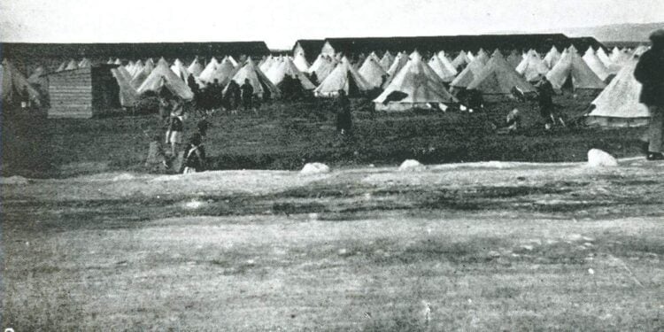 Η πρώτη νύχτα στην Ελλάδα: Όταν οι Πόντιοι πρόσφυγες αντίκρισαν μια νέα πατρίδα
