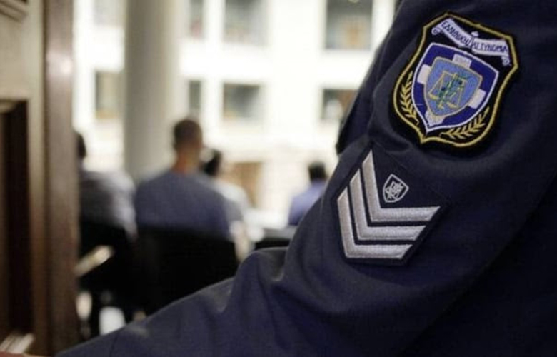 Ποινές 4 ετών και άνω στους δύο αστυνομικούς για τον βιασμό 19χρονης στο ΑΤ Ομόνοιας