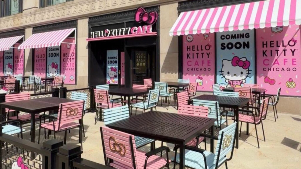 Η Hello Kitty κατακτά το Σικάγο με το μεγαλύτερο καφέ του κόσμου