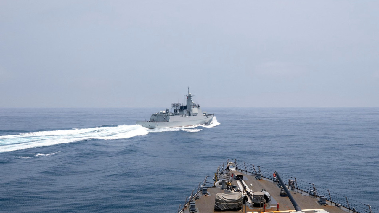 Κινεζικό πολεμικό πλοίο εκτέλεσε ασκήσεις με πραγματικά πυρά στην ΑΟΖ της Ιαπωνίας