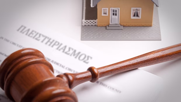 Η κυβέρνηση της ανισότητας νομοθετεί υπέρ των εταιρειών διαχείρισης, funds και σε βάρος των υπερχρεωμένων δανειοληπτών