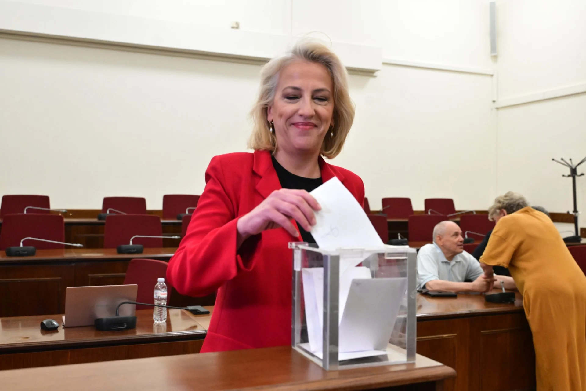 Αναλαμβάνω την ευθύνη για την αναγέννηση του ΣΥΡΙΖΑ