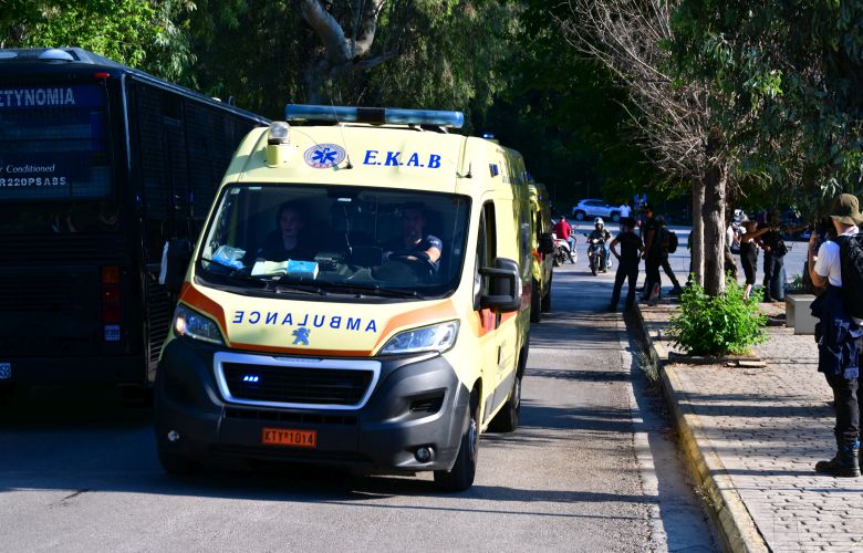 Έξι ασθενείς από το Δαφνί μεταφέρθηκαν σε «Αττικόν» και Δρομοκαΐτειο – News.gr