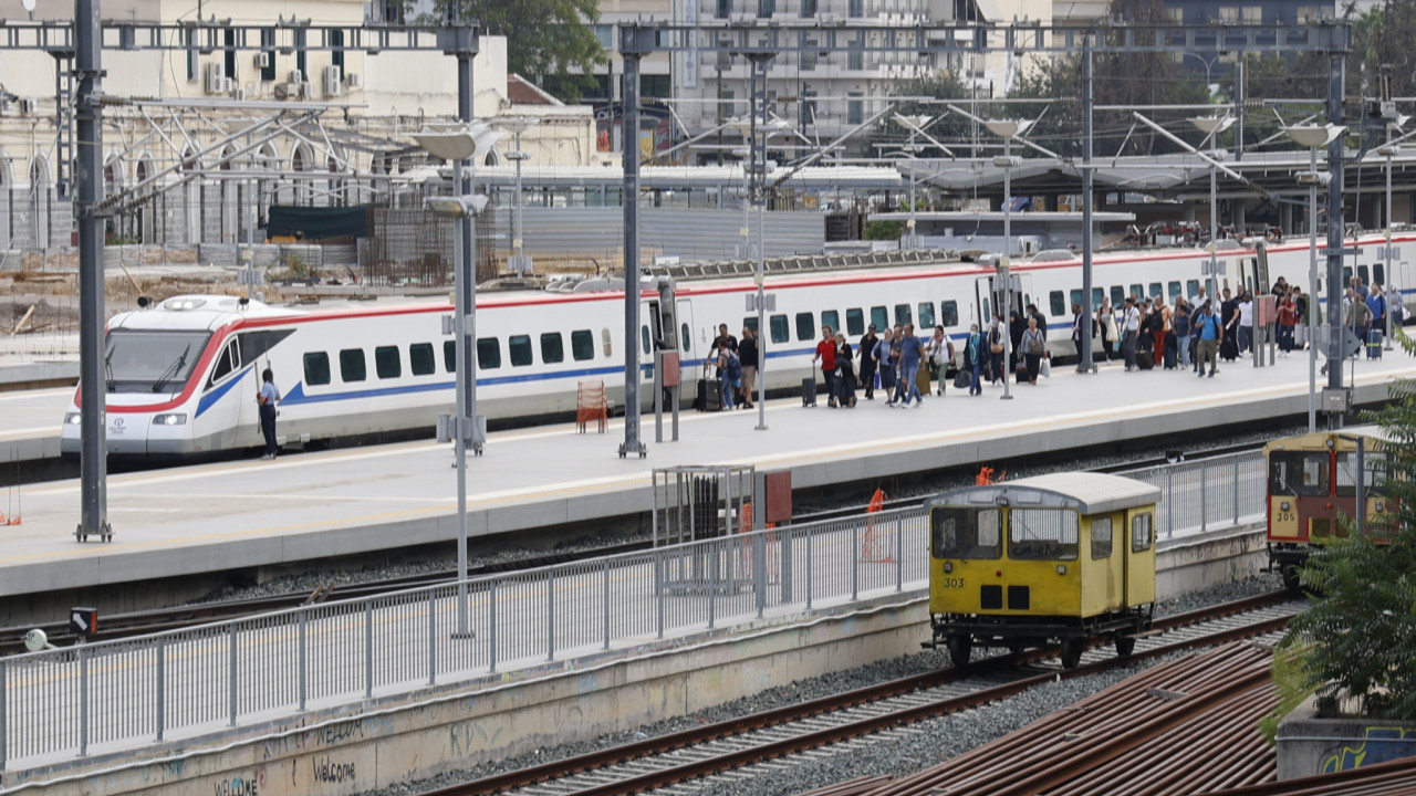 Hellenic Train: Αποκαταστάθηκε η κυκλοφορία στο τμήμα Πειραιάς – Κιάτο – Πειραιάς