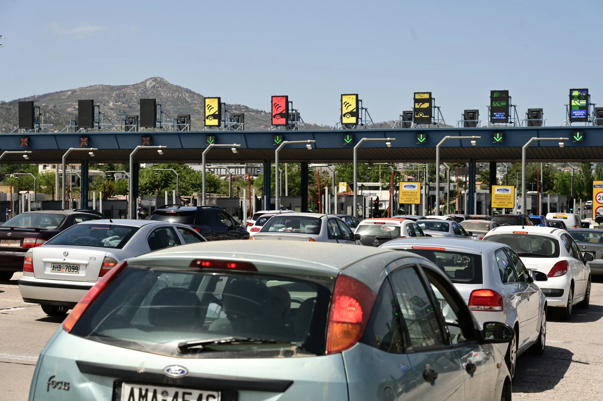 Αδειάζει η Αθήνα: Σε εξέλιξη η μεγάλη έξοδος των αδειούχων του Ιουλίου