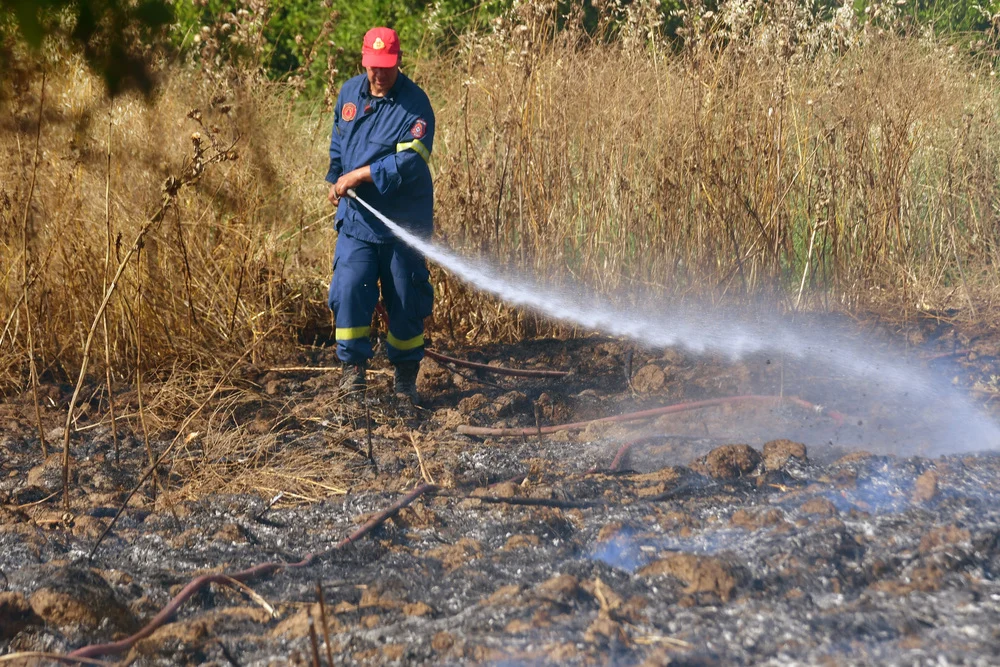 Υπό έλεγχο οι πυρκαγιές σε Πολιτικά Ευβοίας και Ακόντιο Βοιωτίας