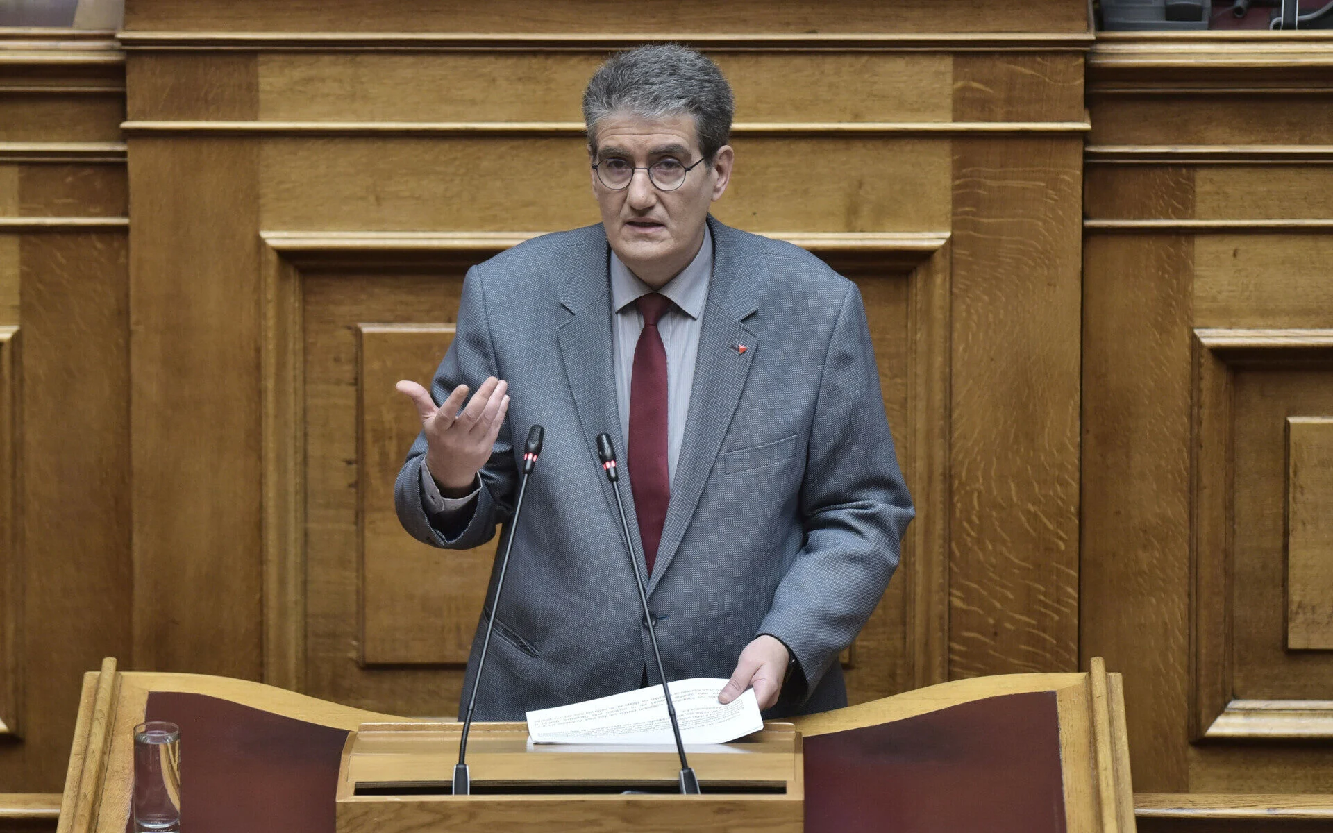 ΣΥΡΙΖΑ: Ανάρτηση Γιαννούλη με αιχμές για «ανοχή στη βία»