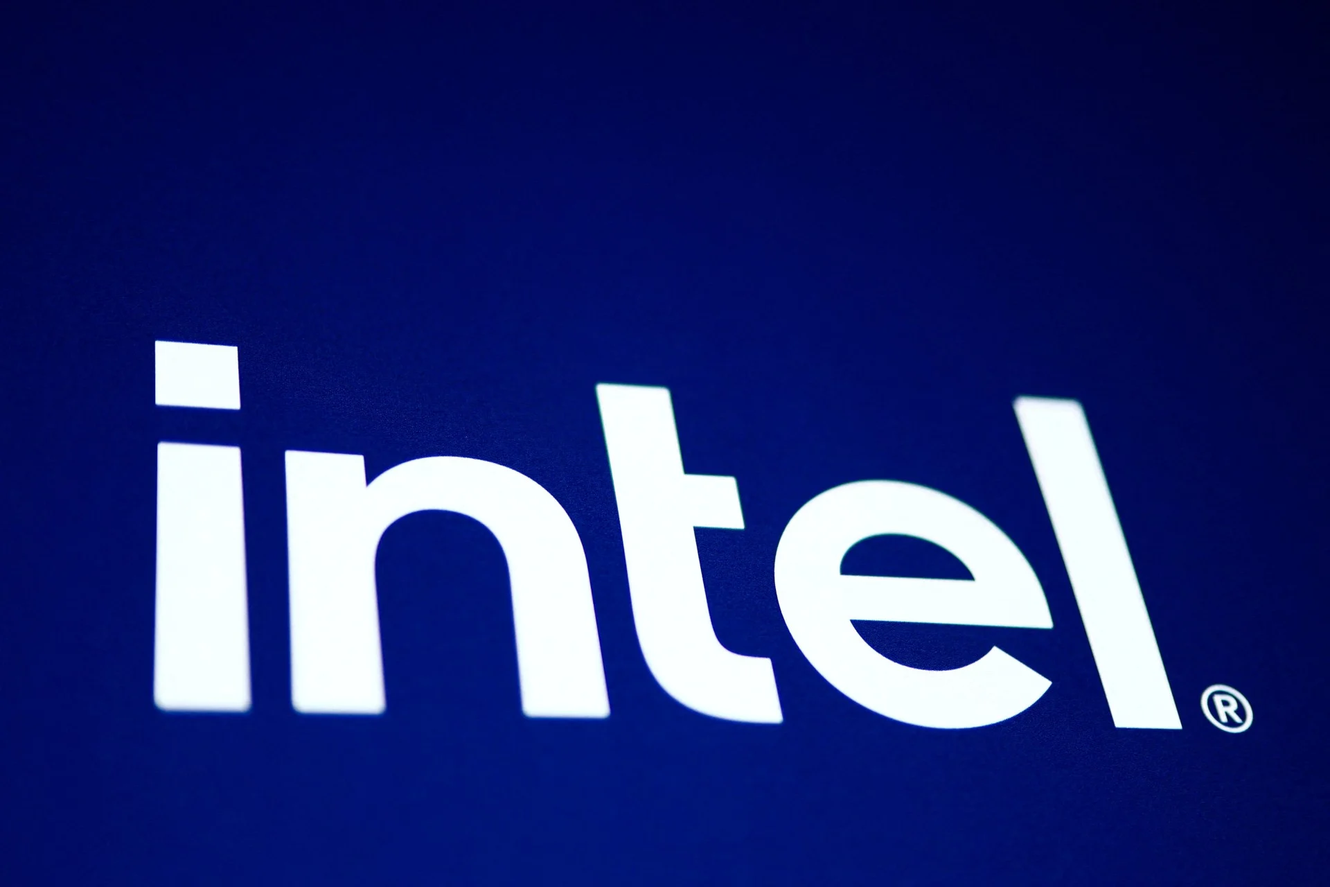 Η Intel ανακοίνωσε επένδυση 5,7 δισεκ. δολαρίων σε ιρλανδικό κέντρο παραγωγής