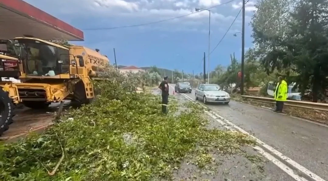 Σε εξέλιξη η κακοκαιρία στην Αττική