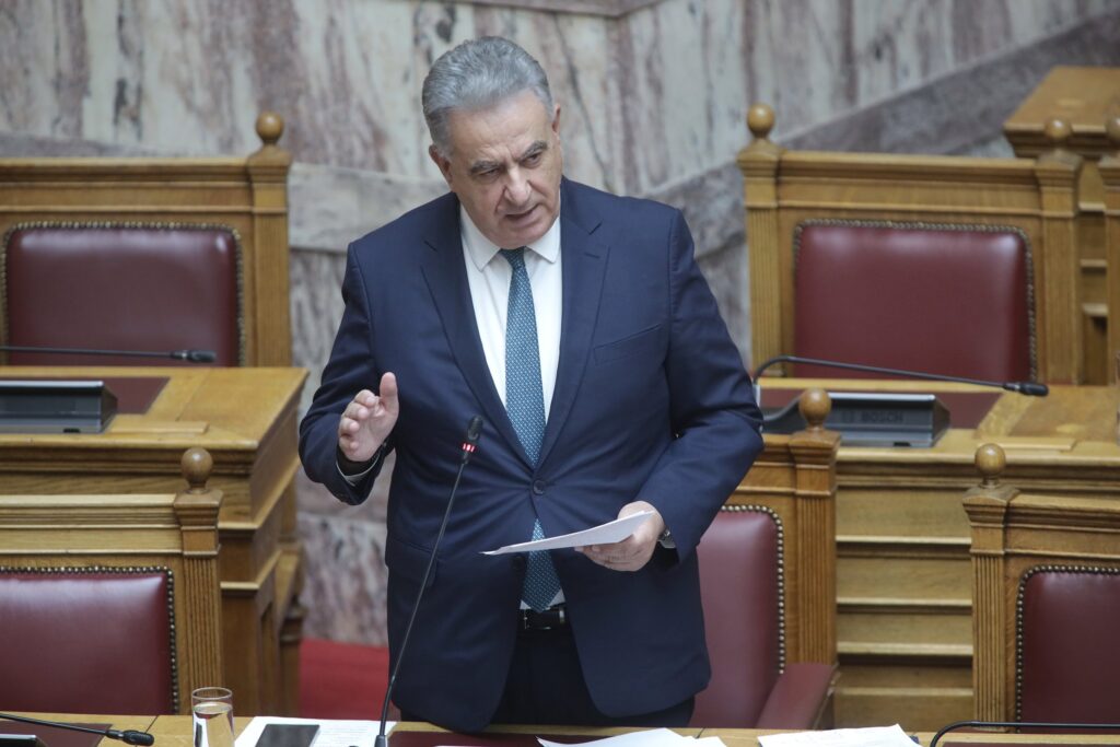Με αντικειμενικά κριτήρια δόθηκε η de minimis μηδικής λέει ο Καββαδάς