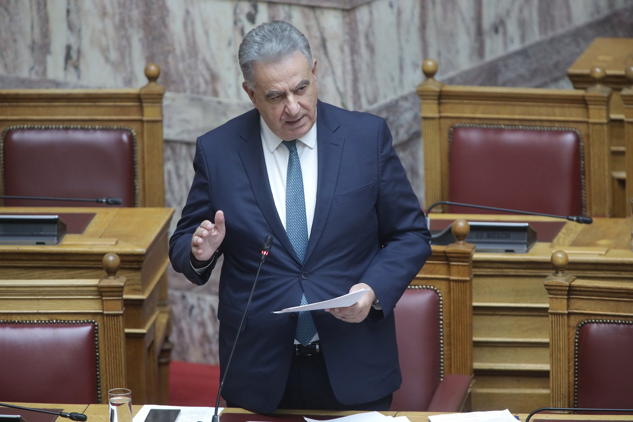 Με αντικειμενικά κριτήρια δόθηκε η de minimis μηδικής λέει ο Καββαδάς