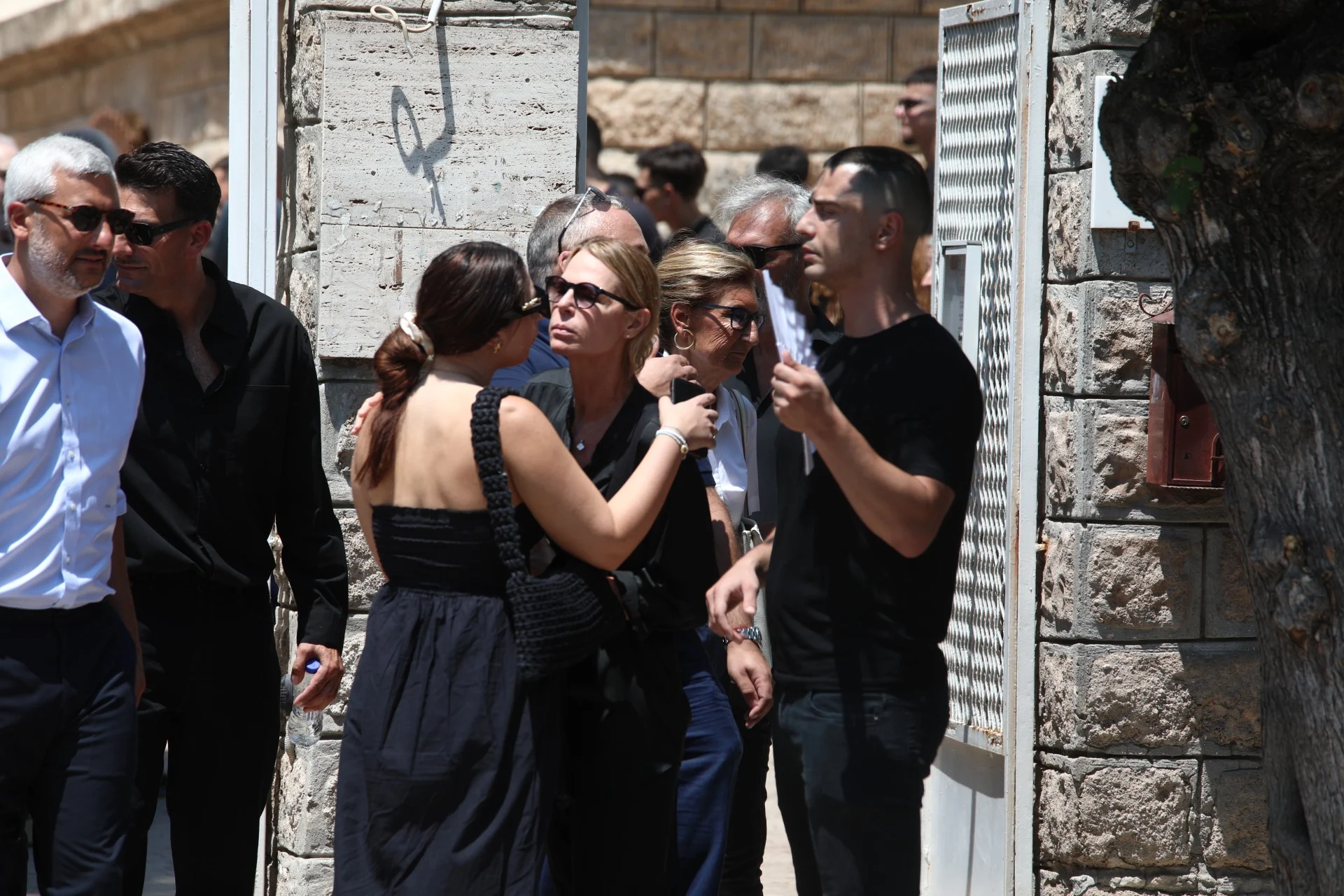 Το τελευταίο «αντίο» στον Λορέντζο Καριέρε