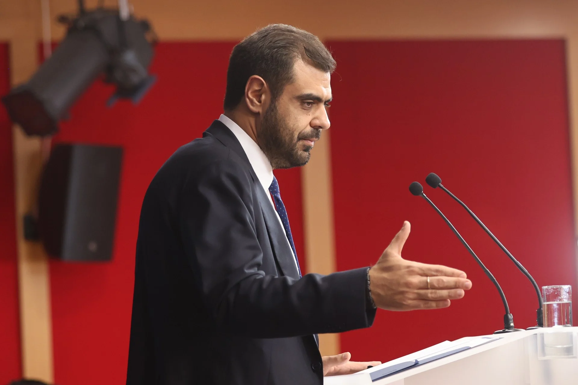 Δεν είναι επίσημη θέση της κυβέρνησης η συνεργασία με Σαμαρά