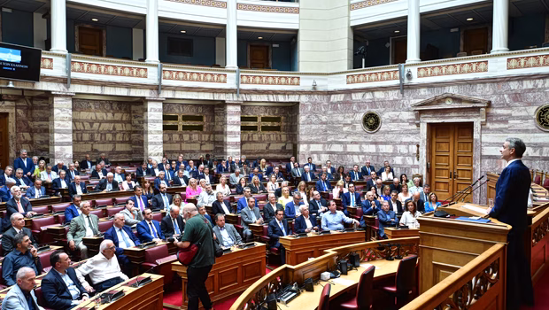 ΟΠΕΚΕΠΕ: Επιμένει η κυβέρνηση στις αιχμές στην Ευρωπαϊκή Εισαγγελία για να βγουν λάδι