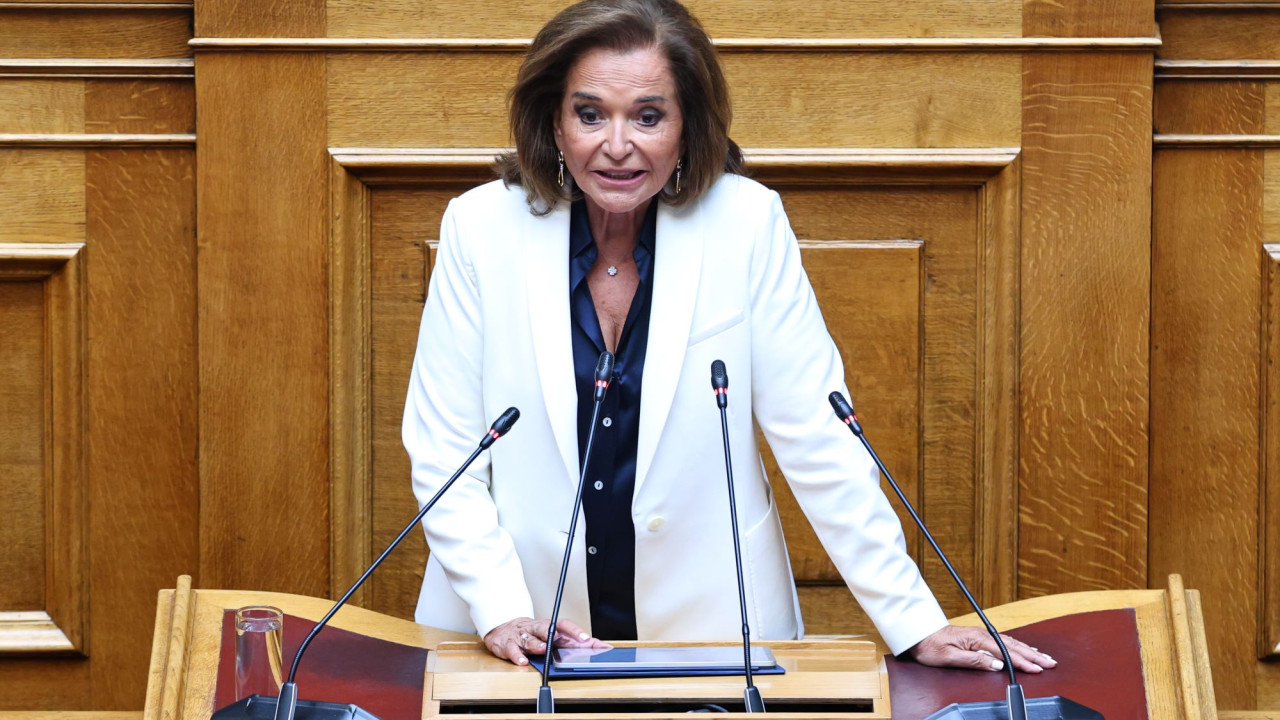 «Πυρά» Μπακογιάννη σε Σαμαρά: «Έχει στόχο να κάνει ζημιά στη ΝΔ»