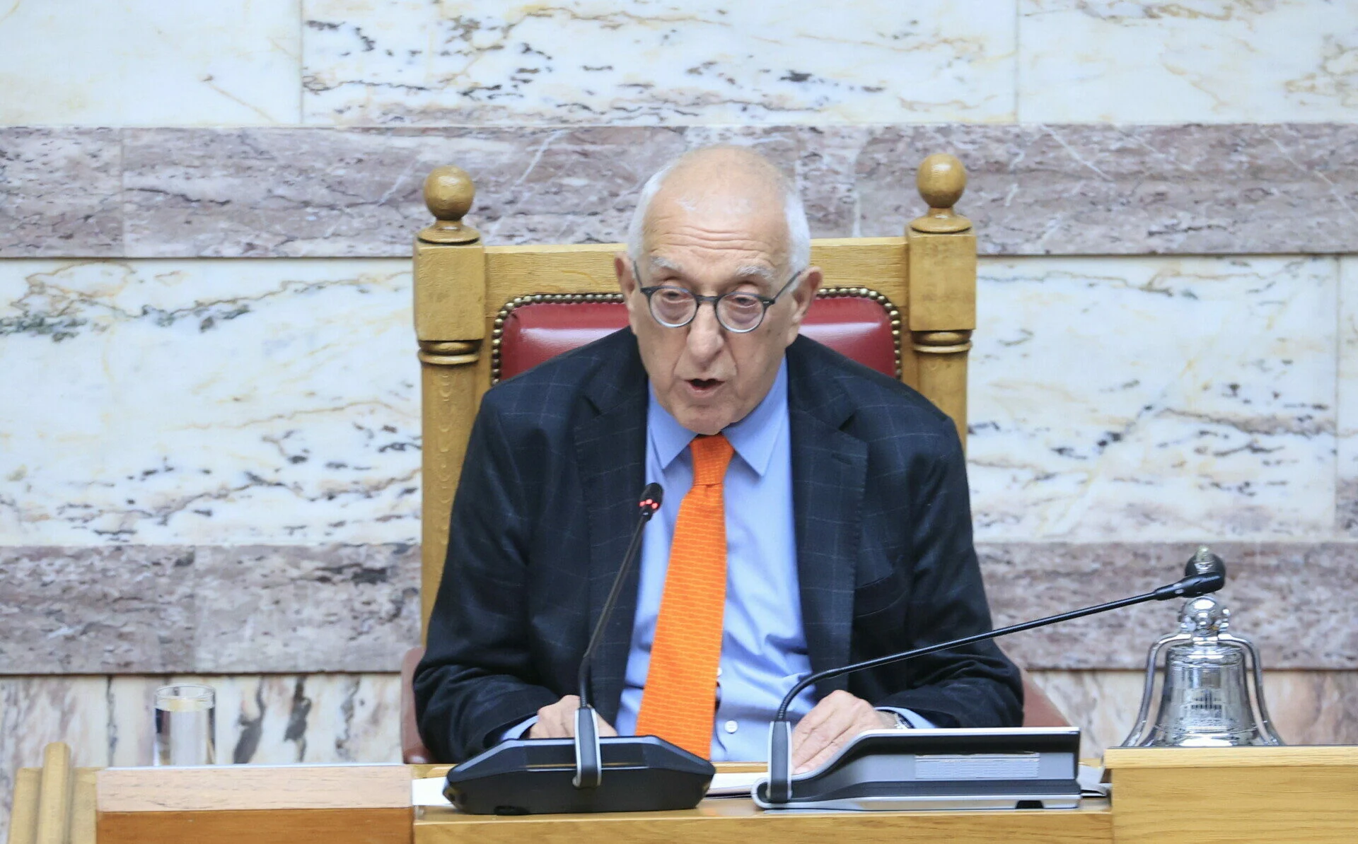 Ν. Κακλαμάνης για τα απειλητικά συνθήματα στο σπίτι της Σ. Βολουδάκη: Καμία πολιτική διαφωνία δεν δικαιολογεί τη βία