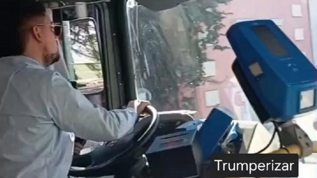 Αργεντινή: Οδηγός λεωφορείου σταμάτησε και πανηγύρισε με τους επιβάτες