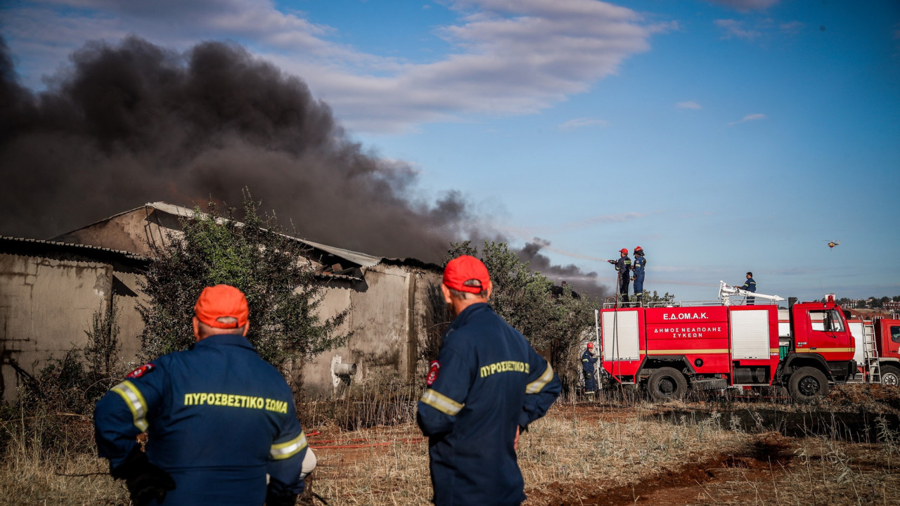ΠΑΣΟΚ για τη φωτιά στο Ωραιόκαστρο: Η Πολιτική Προστασία δεν μπορεί να εξαντλείται στη διαχείριση της κρίσης