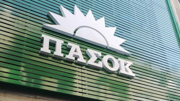 ΠΑΣΟΚ: Μονόδρομος η παραίτηση Ντόκου - Η κυβέρνηση των αρίστων της ΝΔ σιωπά για το πρωτοφανές συμβάν