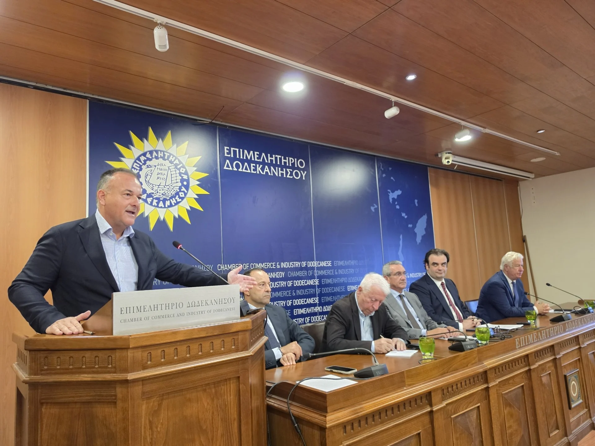 Τα νησιά δεν είναι η άκρη της Ελλάδας, είναι η καρδιά της