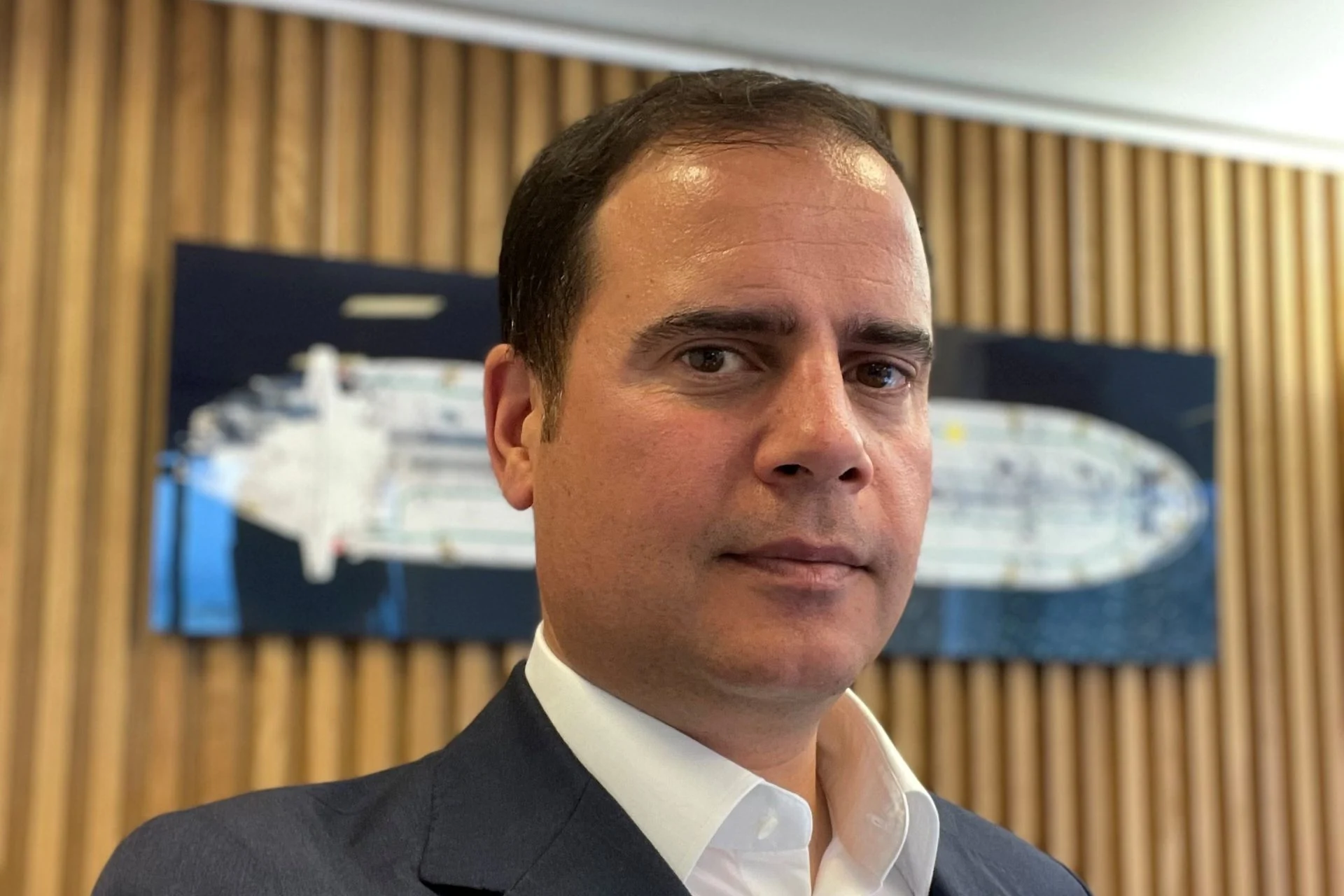 Δύο ταυτόχρονοι δεξαμενισμοί σε Ελλάδα και Κίνα