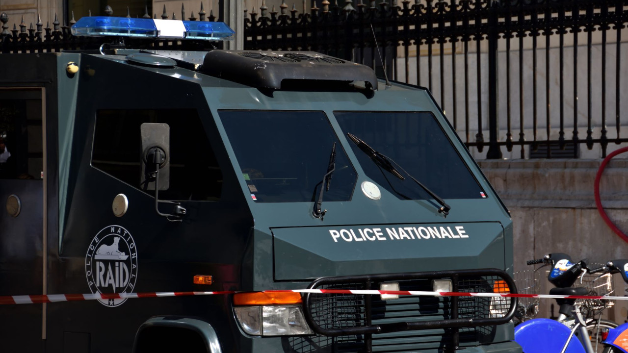 Γαλλία: Έρευνα για αυτοκτονία νέου που ήταν επί χρόνια θύμα ρατσιστικών σχολίων