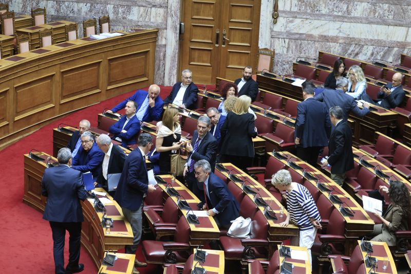 Κάτω από το ΚΚΕ, στην τέταρτη θέση ο ΣΥΡΙΖΑ – Η δύναμη του έπεσε στους 17 βουλευτές – News.gr