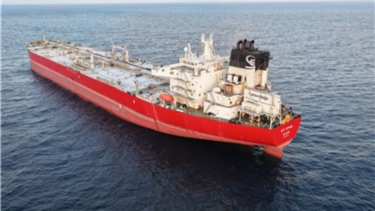 Ιρανικά ΜΜΕ: Οι ΗΠΑ έπληξαν δεξαμενόπλοιο LPG στον Κόλπο του Ομάν – Δύο νεκροί