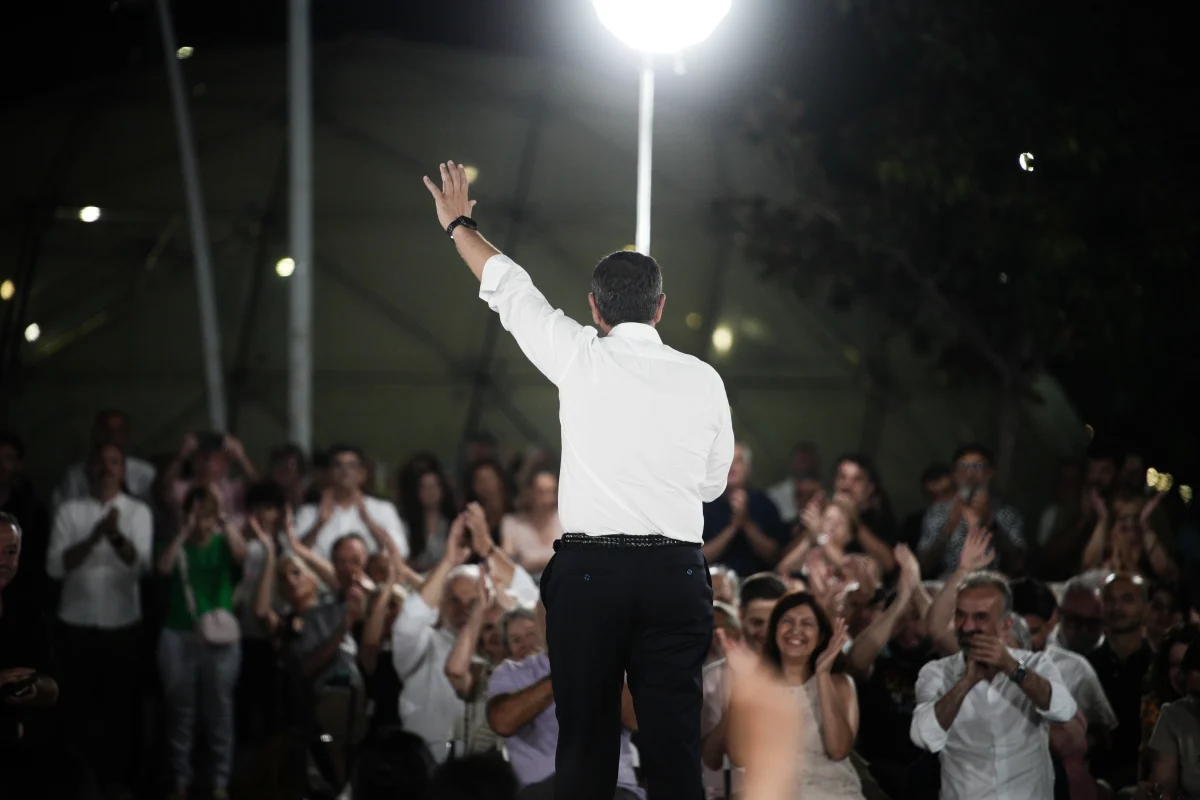 Συνωστισμός κομμάτων στο κέντρο, αλλά τι είναι κέντρο;