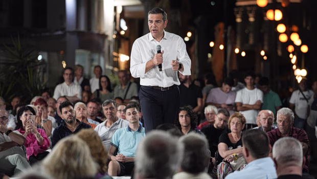 Η πρώτη διαδικτυακή συζήτηση του Αλέξη Τσίπρα με τα μέλη της ΕΛΑΣ - Μια διαφορετική πολιτική λειτουργία ξεκινά