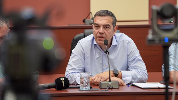 «Τώρα Μιλάμε» στη Λέσβο: Ο Αλέξης Τσίπρας συνομιλεί με τους κατοίκους του νησιού