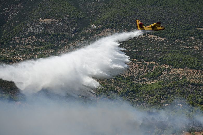 Μήνυμα του 112 για απομάκρυνση από τις περιοχές Προσήλι και Πόρτο Γερμενό Αττικής – News.gr