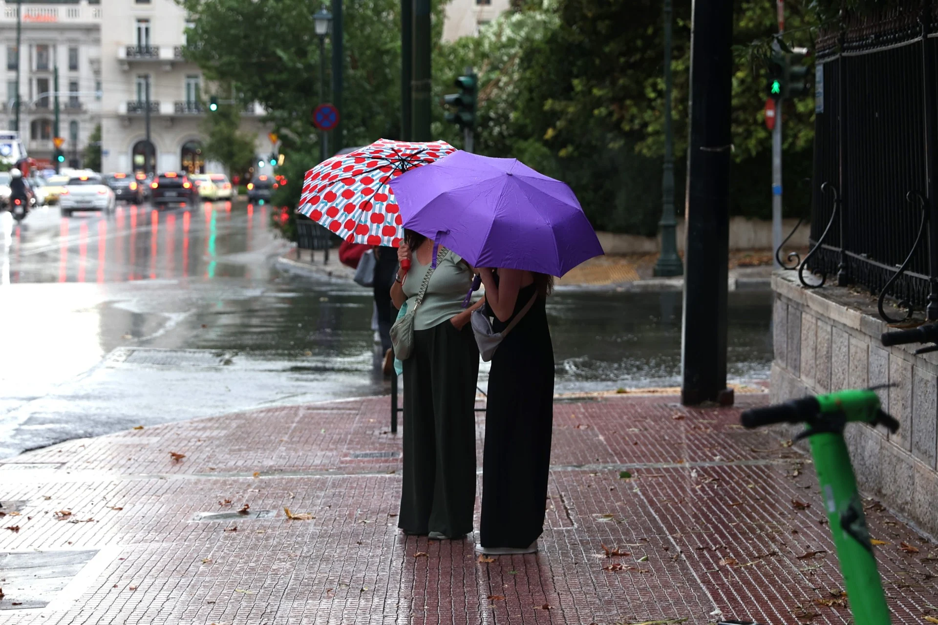 940 κλήσεις στην Πυροσβεστική, η συντριπτική πλειονότητα στην Αττική