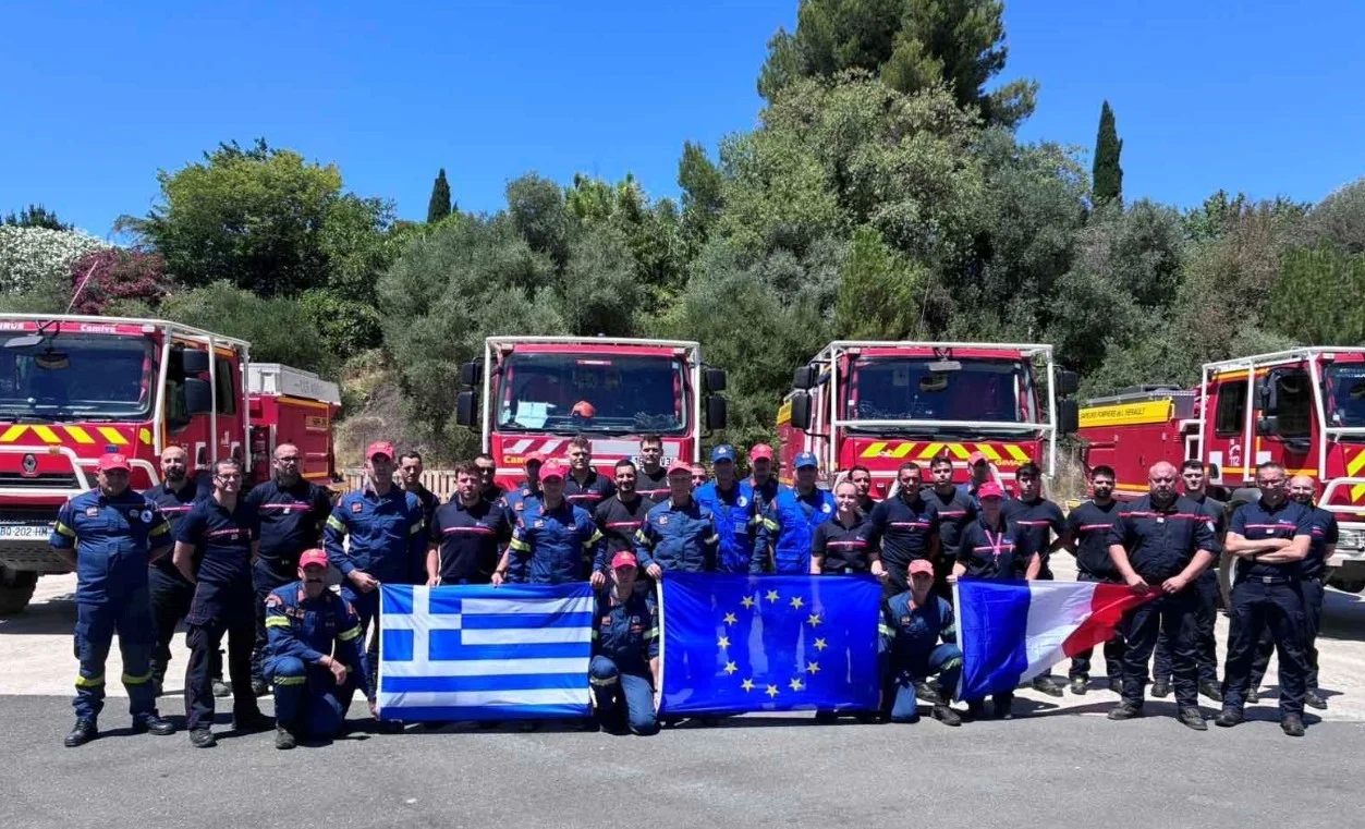 Διπλή επιχείρηση για την ελληνική αποστολή δασοπυρόσβεσης στη νότια Γαλλία