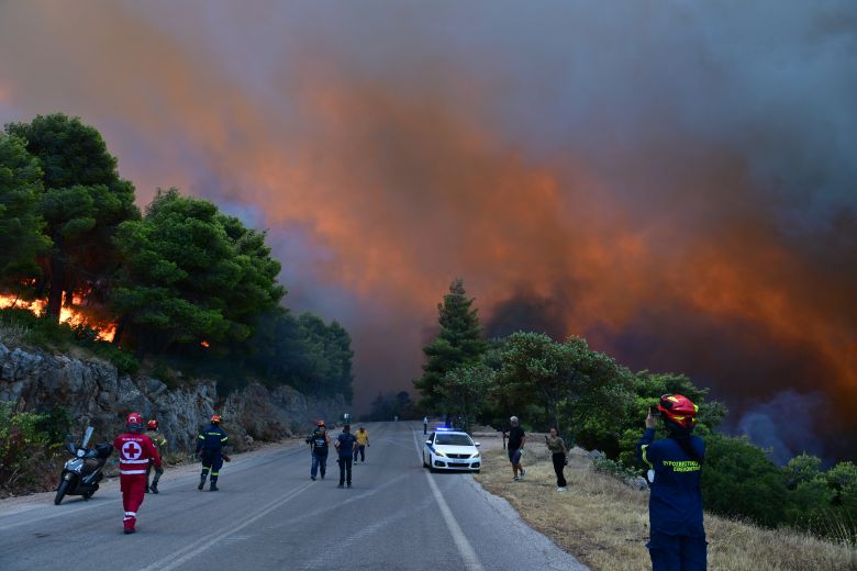 Πολύ υψηλός κίνδυνος φωτιάς και την Κυριακή σε Αττική, Βοιωτία και Εύβοια – News.gr