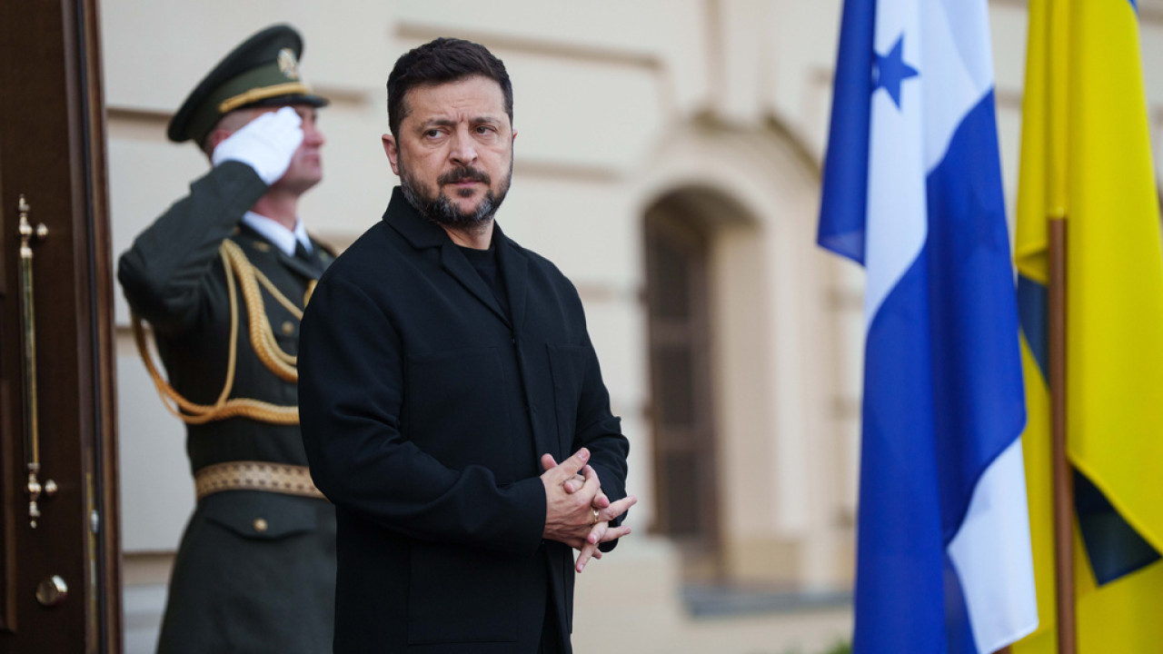 Ζελένσκι: Πρώτη του επίσκεψη στη Σερβία, παραδοσιακό σύμμαχο της Ρωσίας