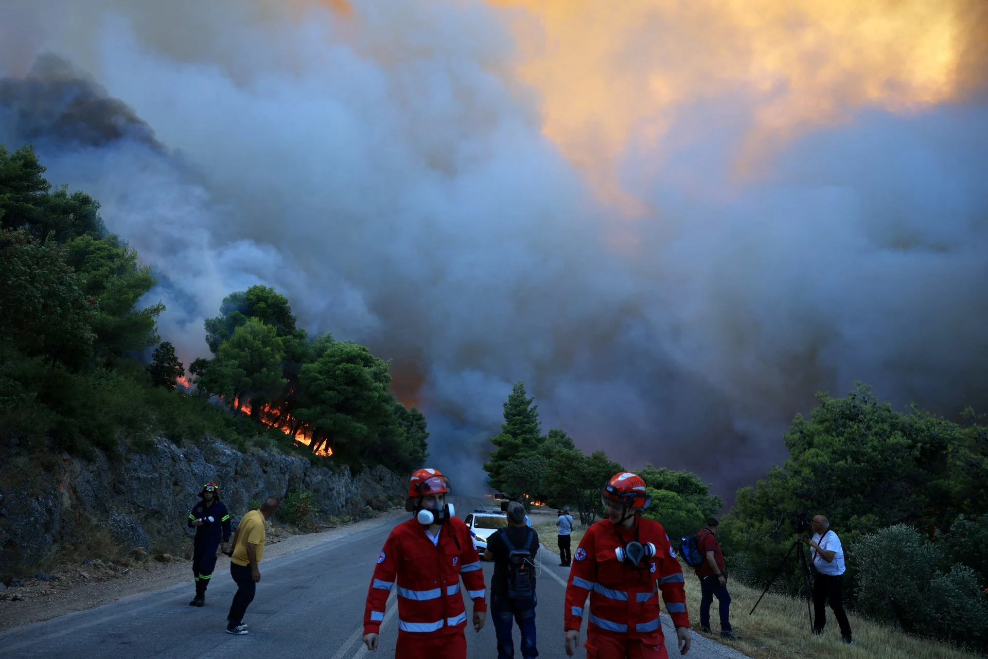 Μήνυμα 112 για εκκένωση των περιοχών Αλεποχώρι, Ψάθα, Βενίζα, Λούμπα και Ζάχουλη