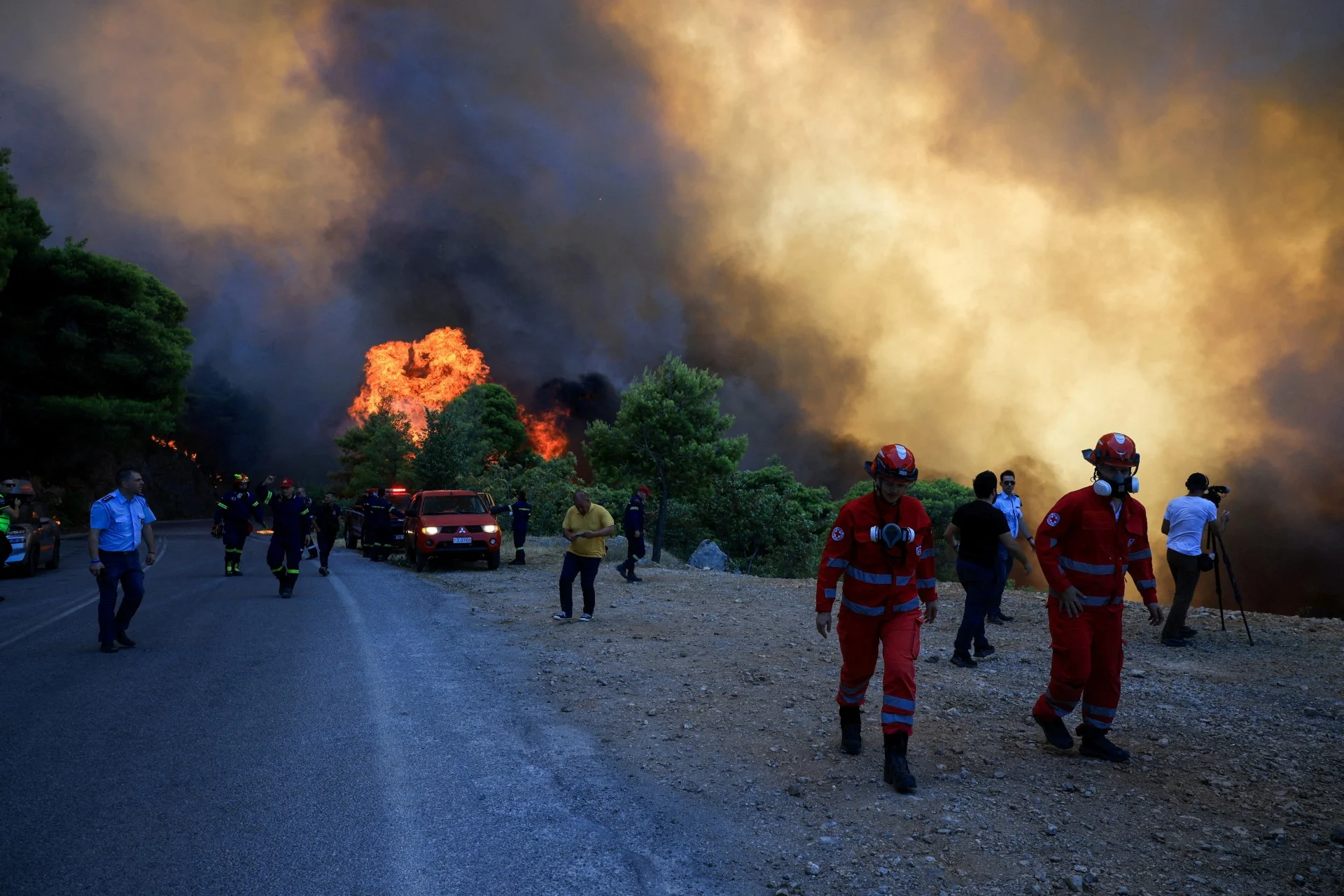 Οι περιοχές που επηρεάζει ο καπνός από τις πυρκαγιές σε Πόρτο Γερμενό, Βοιωτία, Φωκίδα και Αιγιάλεια (βίντεο)
